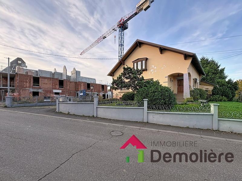 Maison - 183 m² - 8 pièces