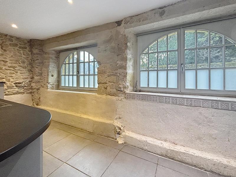 Maison - 456 m² - 15 pièces