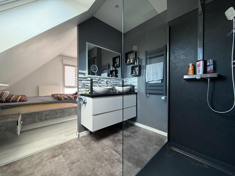 Maison - 92 m² - 5 pièces