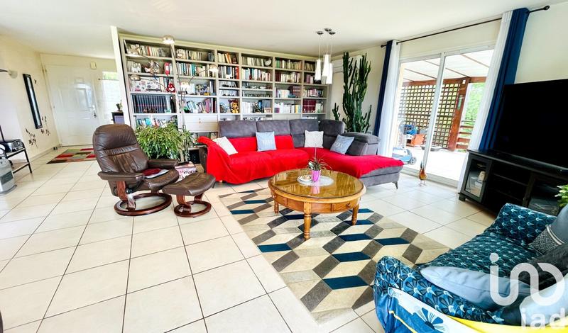 Maison - 140 m² - 5 pièces