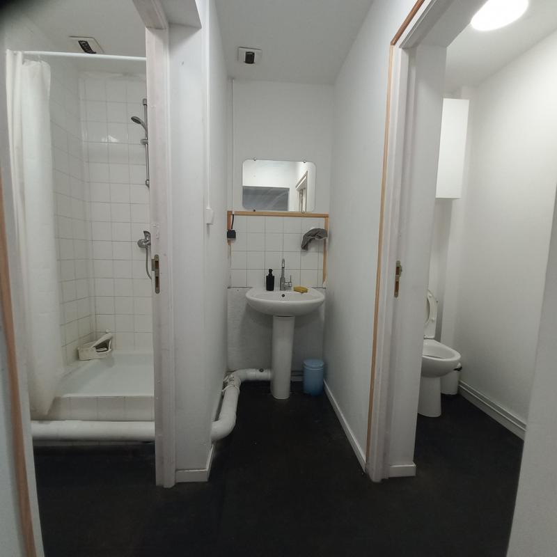 Local d'activités - 691 m²