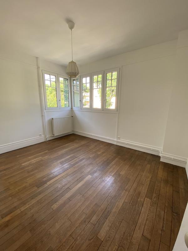 Maison - 190 m² - 9 pièces