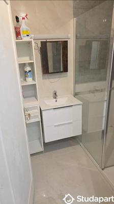 Chambre - 9 m² - 1 pièce