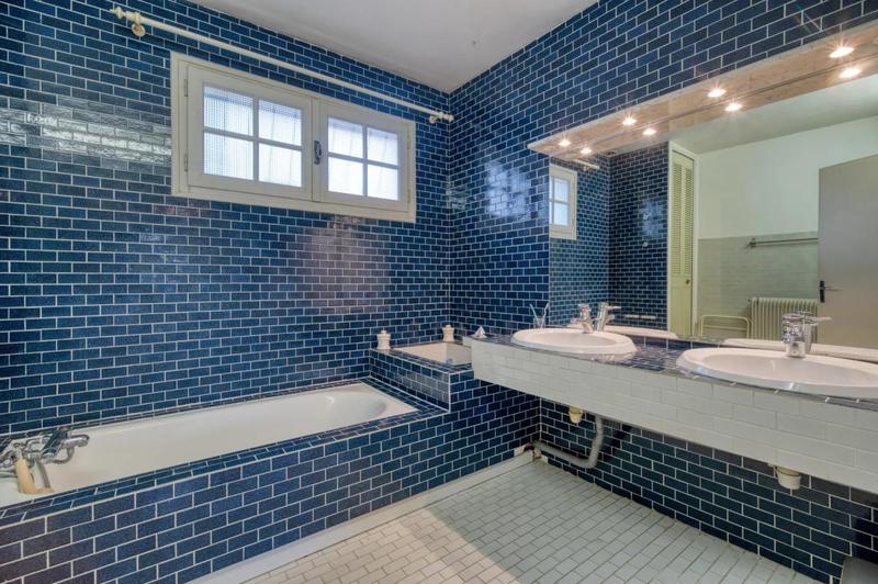 Maison - 196 m² - 7 pièces