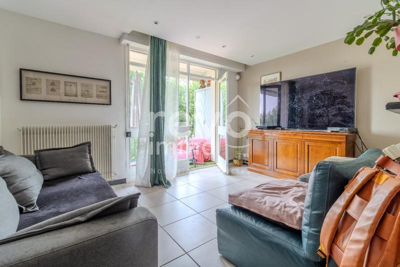 Appartement - 92 m² - 5 pièces