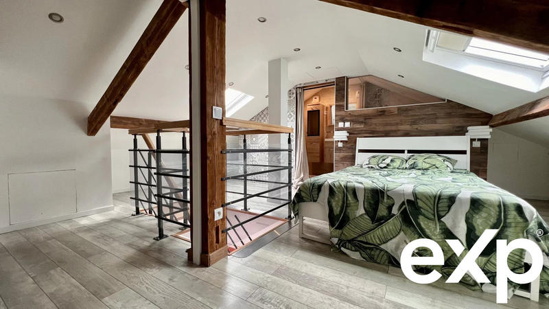 Maison - 137 m² - 6 pièces