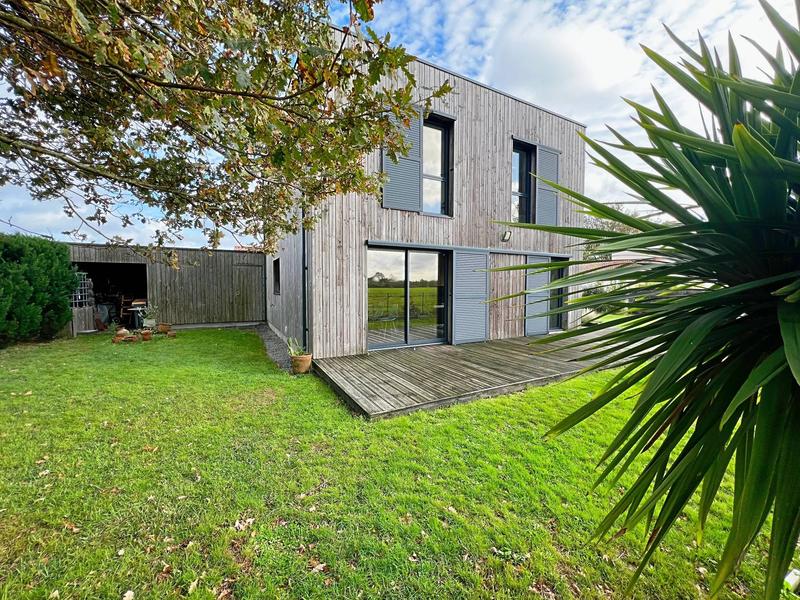 Maison - 105 m² - 5 pièces