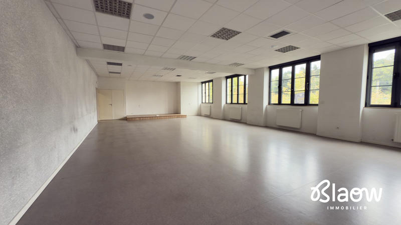 Bureau - 630 m²