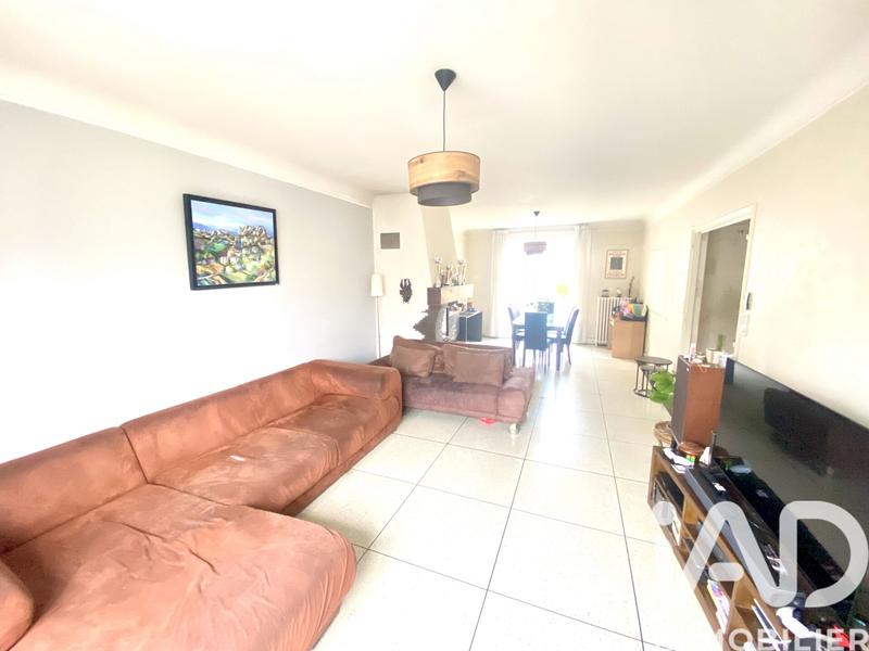 Maison - 123 m² - 7 pièces