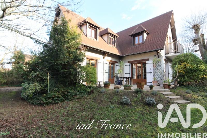 Maison - 189 m² - 8 pièces