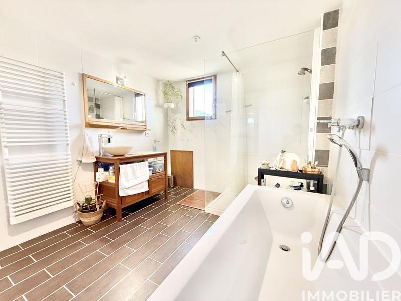 Maison - 140 m² - 6 pièces