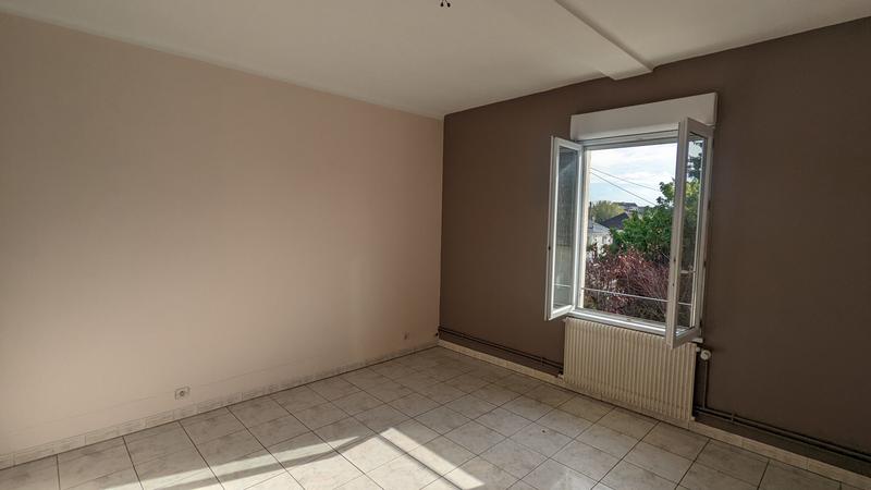 Maison traditionnelle - 206 m² - 8 pièces