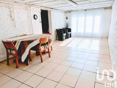 Maison - 94 m² - 5 pièces