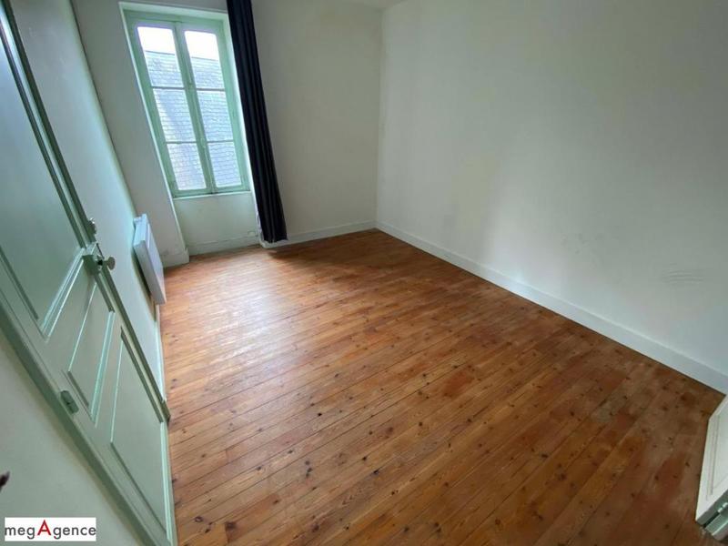 Maison - 277 m² - 12 pièces