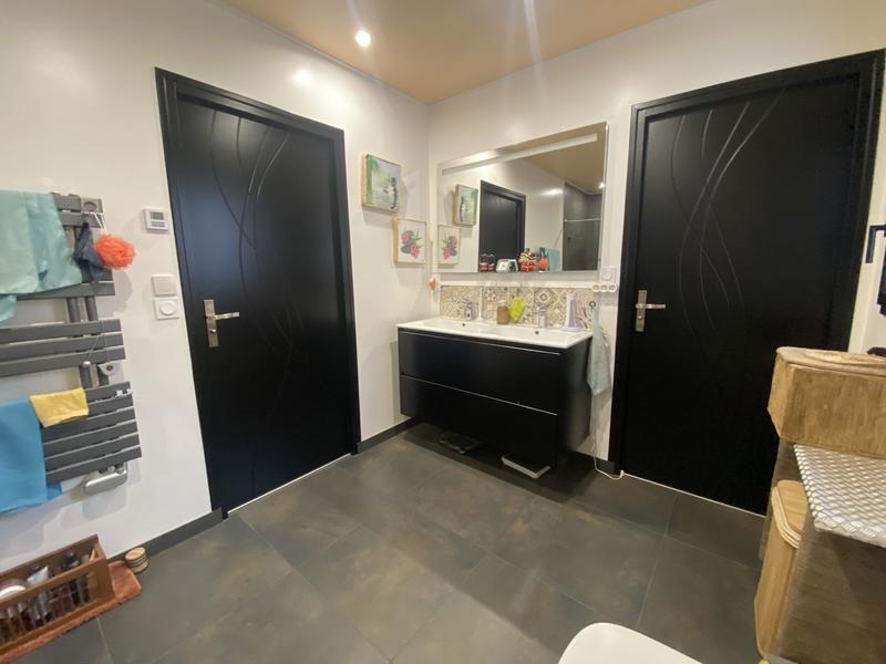 Maison - 98 m² - 5 pièces