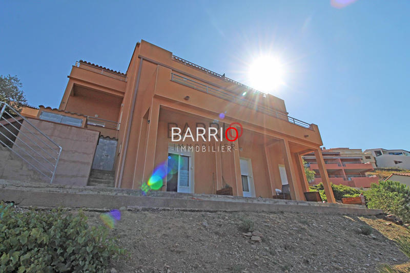 Maison - 215 m² - 15 pièces