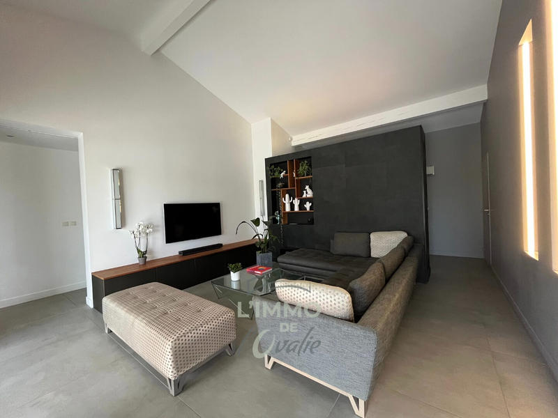 Maison - 200 m² - 6 pièces