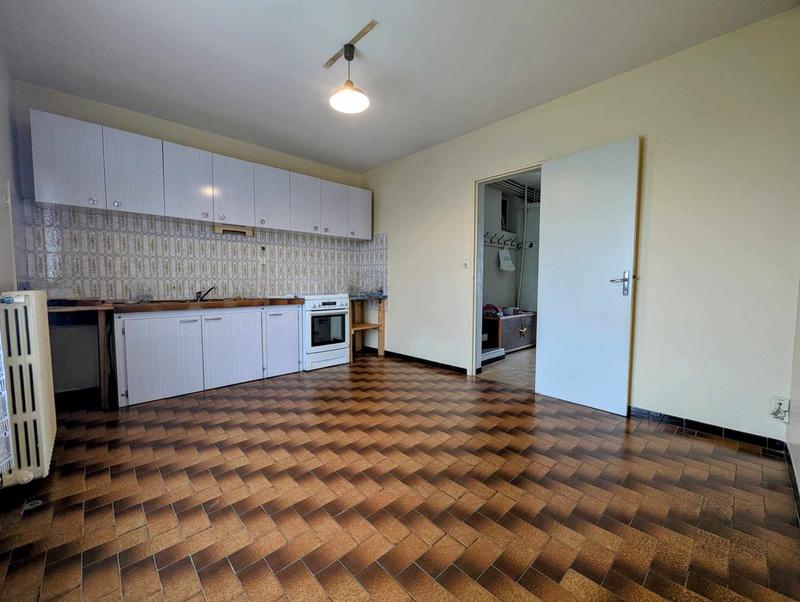 Maison - 174 m² - 8 pièces