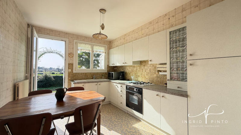 Maison - 95 m² - 4 pièces