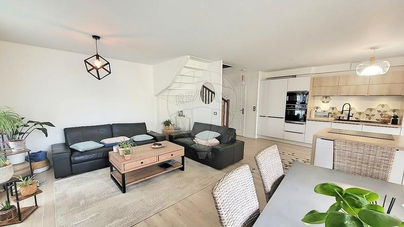 Maison - 82 m² - 5 pièces