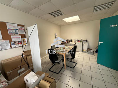 Local d'activités - 1 062 m²