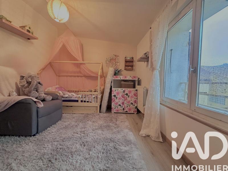 Maison - 98 m² - 5 pièces