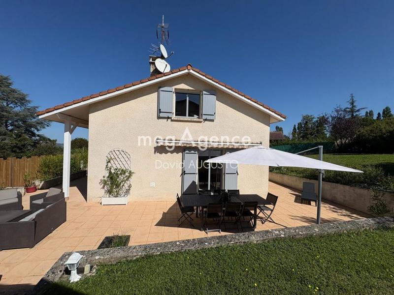 Maison traditionnelle - 142 m² - 6 pièces