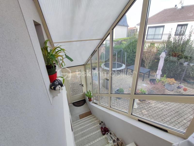 Maison - 96 m² - 5 pièces