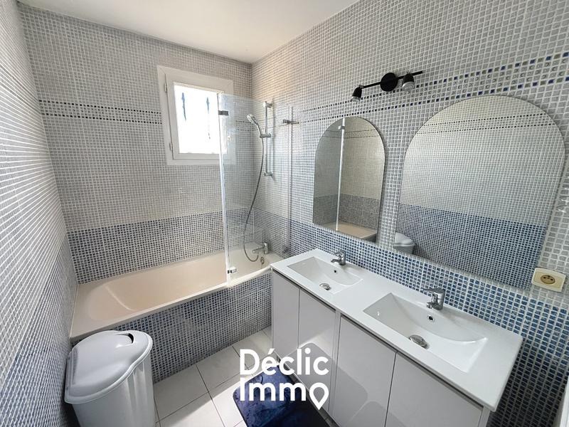 Maison - 98 m² - 5 pièces