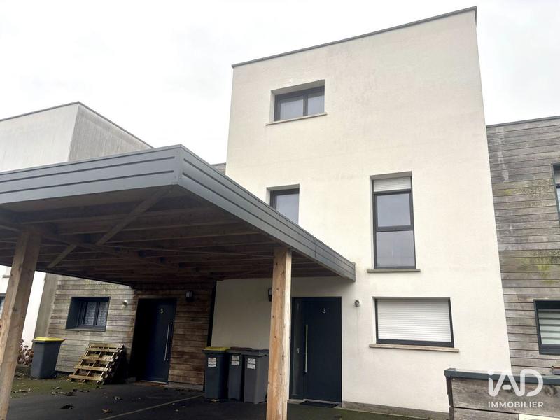 Maison - 100 m² - 5 pièces