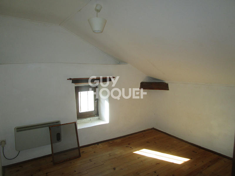 Maison - 90 m² - 5 pièces