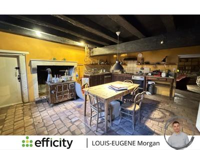 Maison - 200 m² - 10 pièces