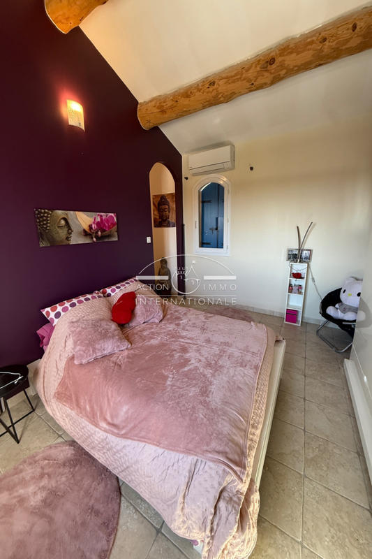 Propriété - 190 m² - 6 pièces