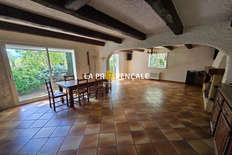 Maison - 176 m² - 9 pièces