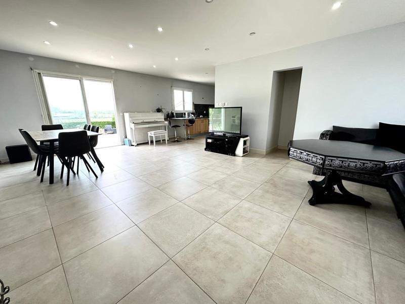 Maison - 115 m² - 6 pièces