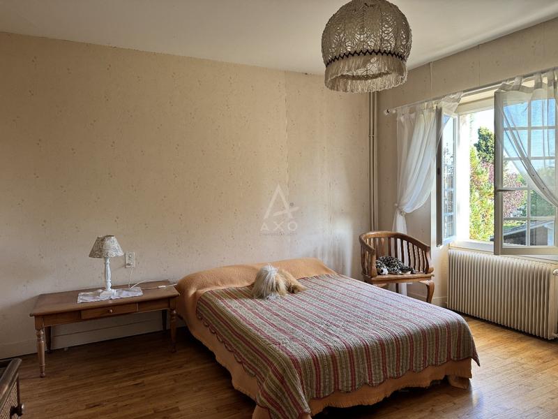 Maison - 190 m² - 8 pièces