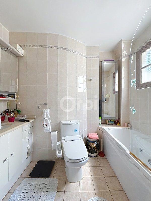 Appartement - 76 m² - 5 pièces