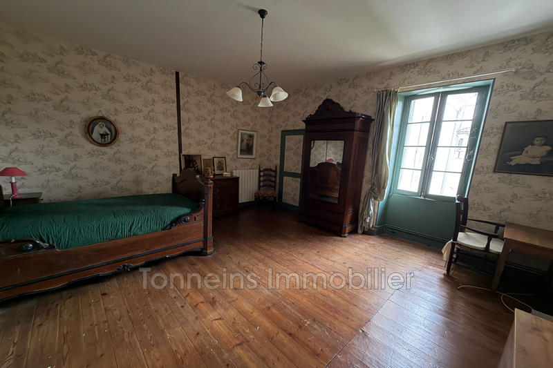 Maison - 236 m² - 6 pièces