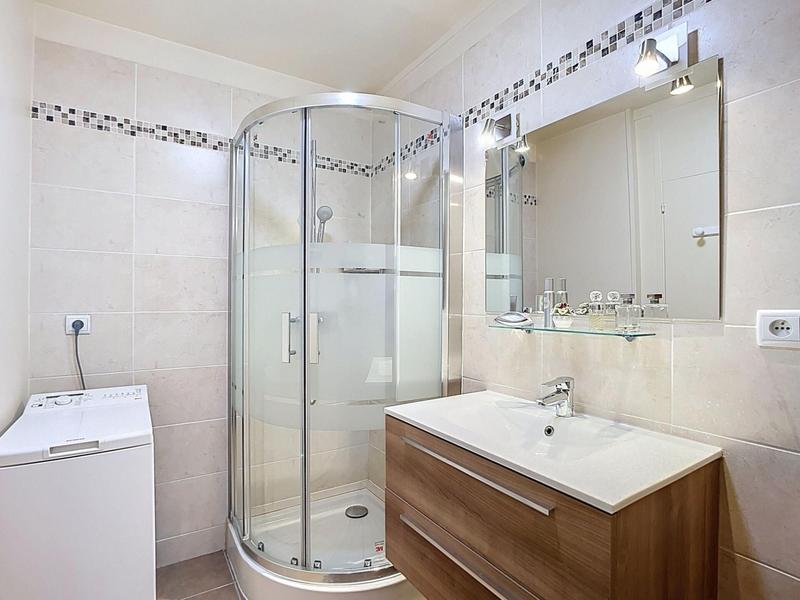 Appartement - 81 m² - 4 pièces