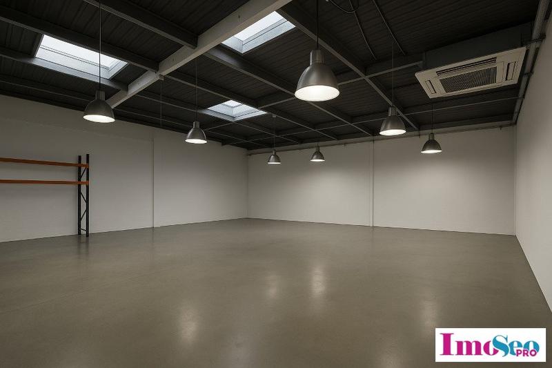 Local d'activité / Entrepôt - 1 080 m²