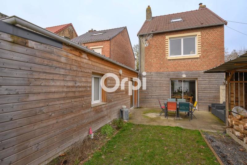 Maison - 95 m² - 4 pièces