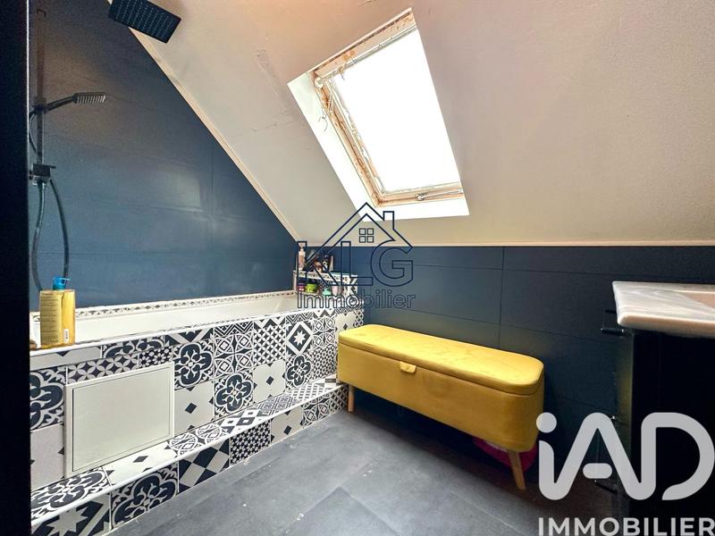 Maison - 98 m² - 4 pièces