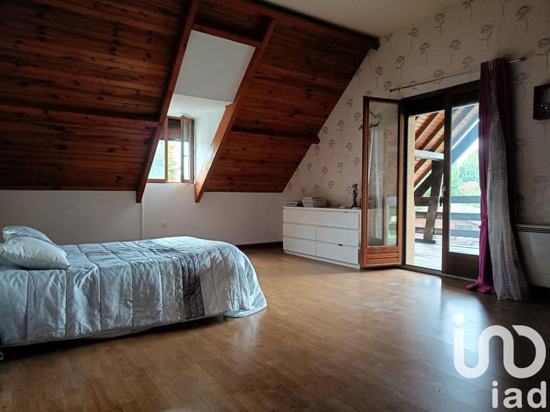 Maison - 199 m² - 7 pièces