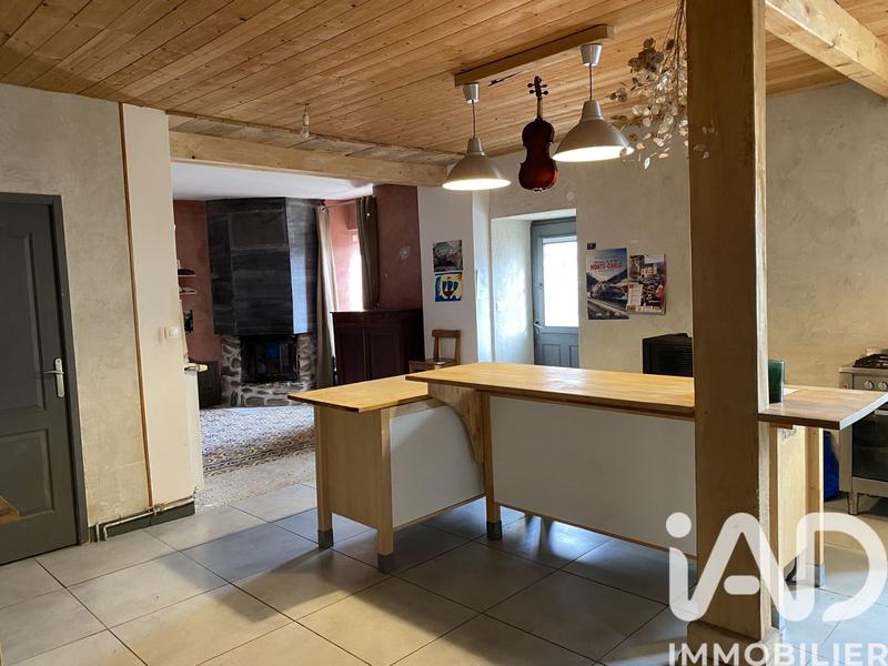 Maison - 279 m² - 8 pièces
