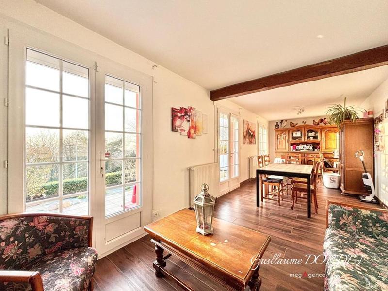 Maison traditionnelle - 90 m² - 5 pièces