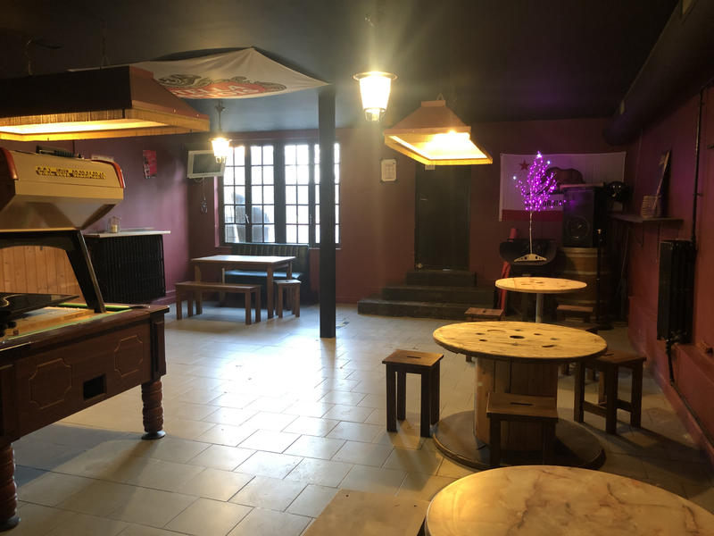 Fonds de commerce - Magasins - 150 m²