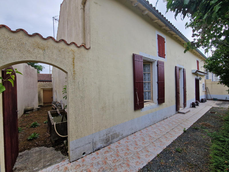 Maison - 96 m² - 3 pièces