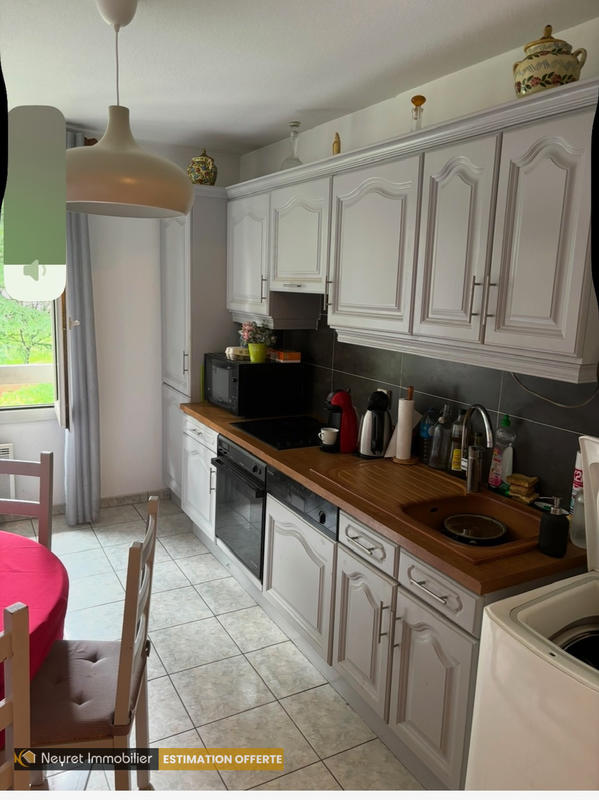 Appartement - 94 m² - 4 pièces