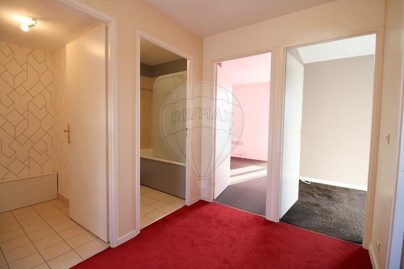 Appartement - 94 m² - 5 pièces