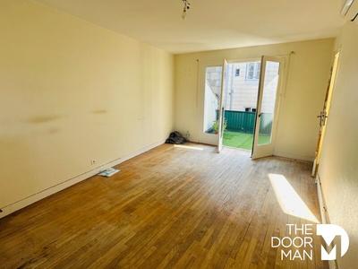 Immeuble - 250 m² - 12 pièces